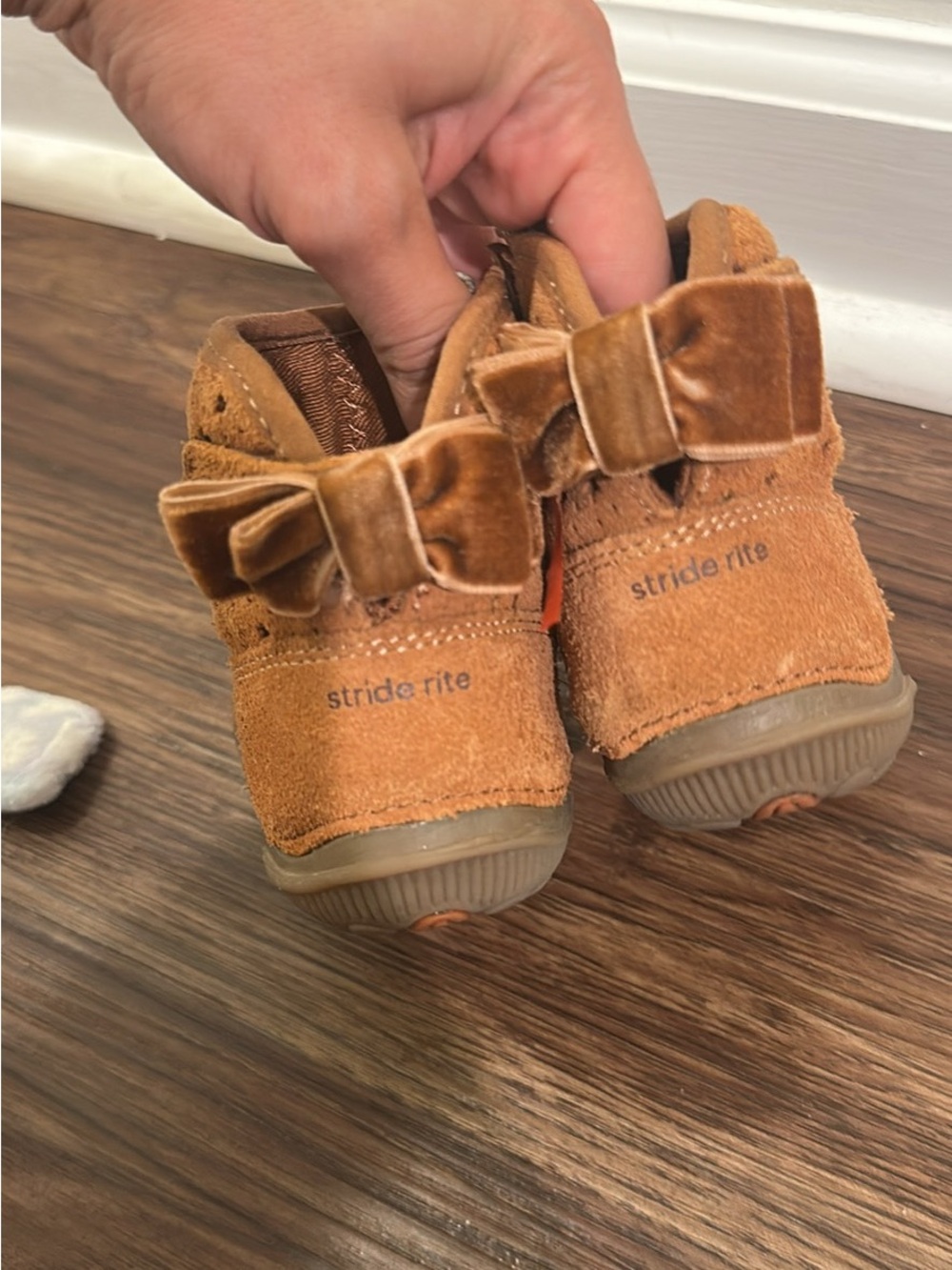 Stride Rite Suede Bow Baby Walker Shoes in Brown